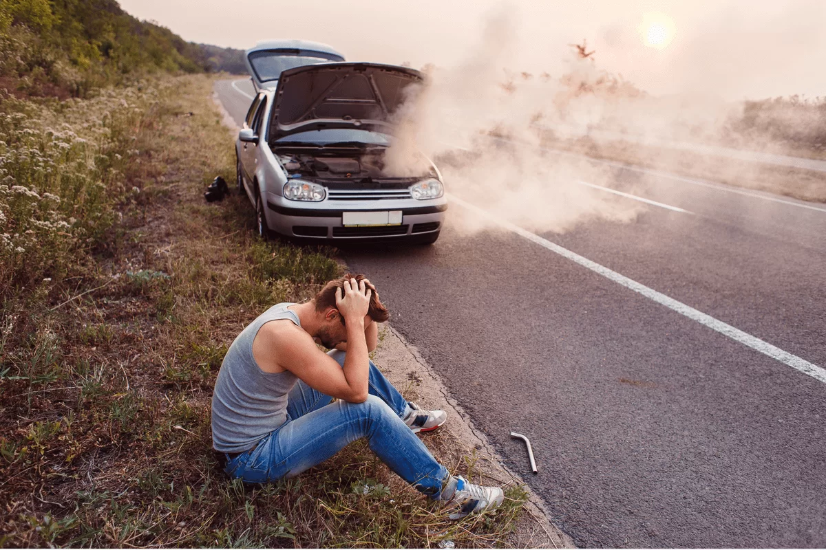 Pode colocar água no radiador com o motor ligado?